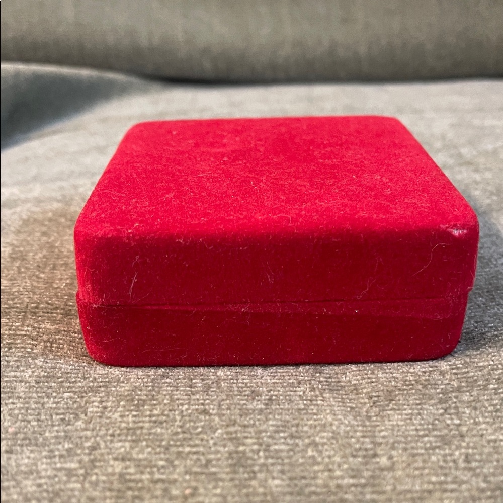 Red Velvet Jewelry Box
